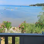 Appartement Beautiful In With House Sea View *
