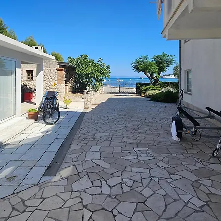Beautiful In With House Sea View Appartement